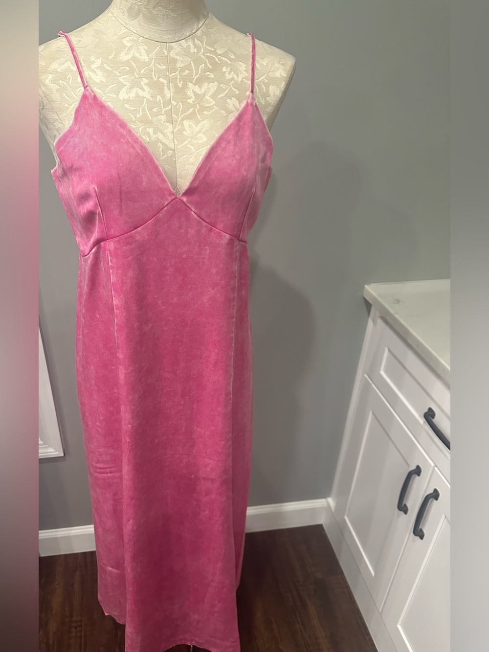 Zenana Tencel Mineral Washed Maxi Dress in Hot Pink. - Picture 4 of 8